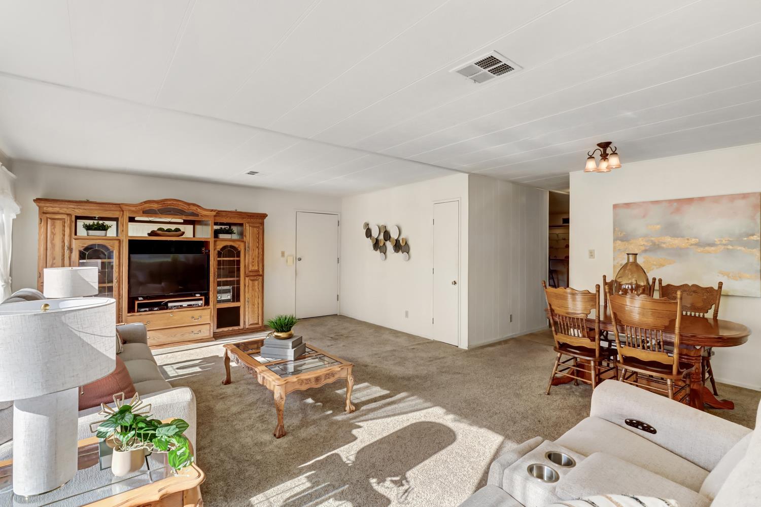 95 Shadowbrook Court Folsom, CA 95630 - Photo 15 of 62