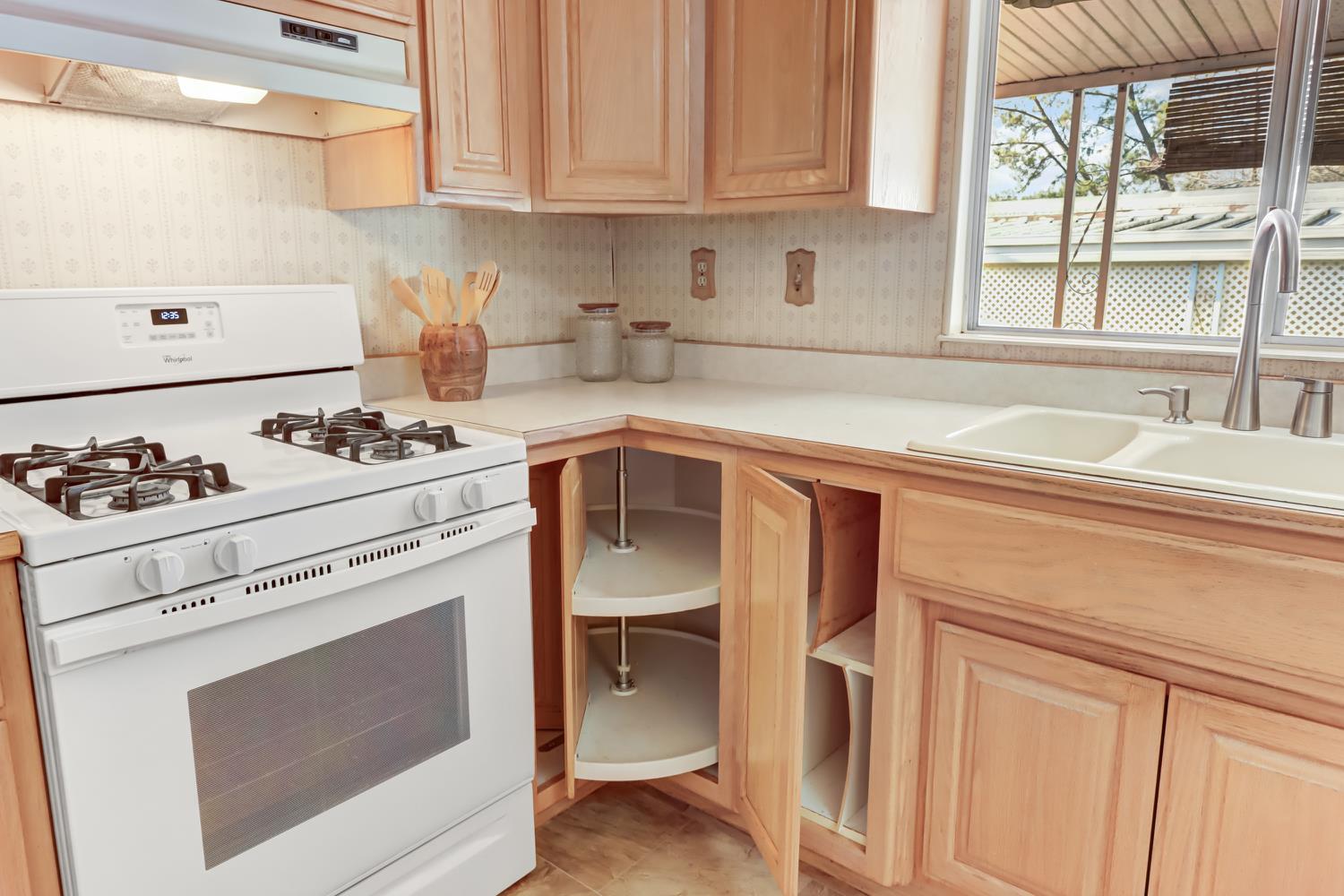 95 Shadowbrook Court Folsom, CA 95630 - Photo 18 of 62