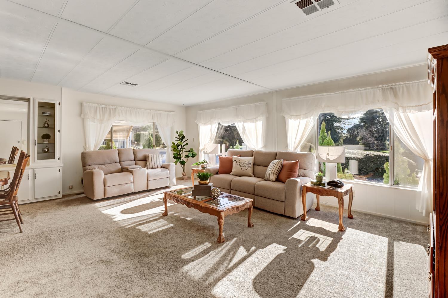 95 Shadowbrook Court Folsom, CA 95630 - Photo 2 of 62