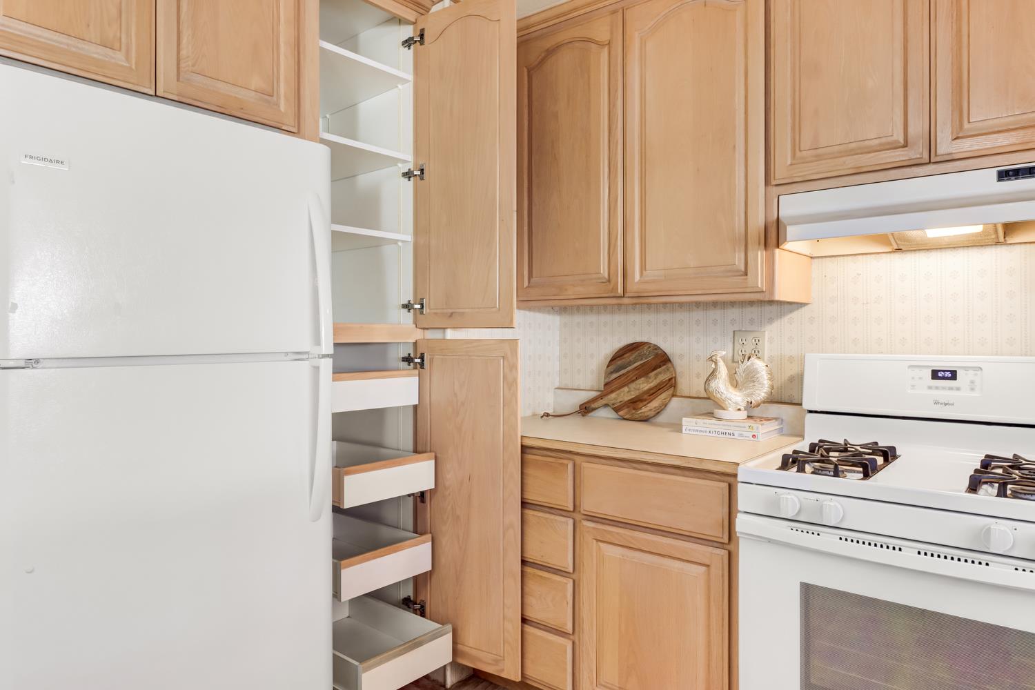 95 Shadowbrook Court Folsom, CA 95630 - Photo 24 of 62