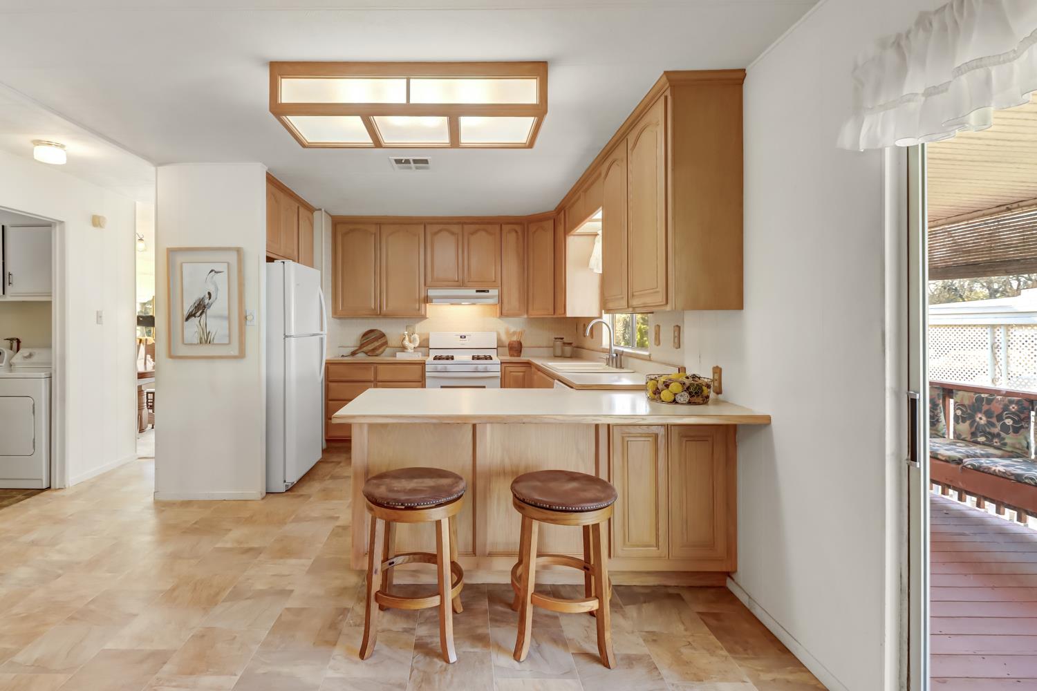 95 Shadowbrook Court Folsom, CA 95630 - Photo 9 of 62