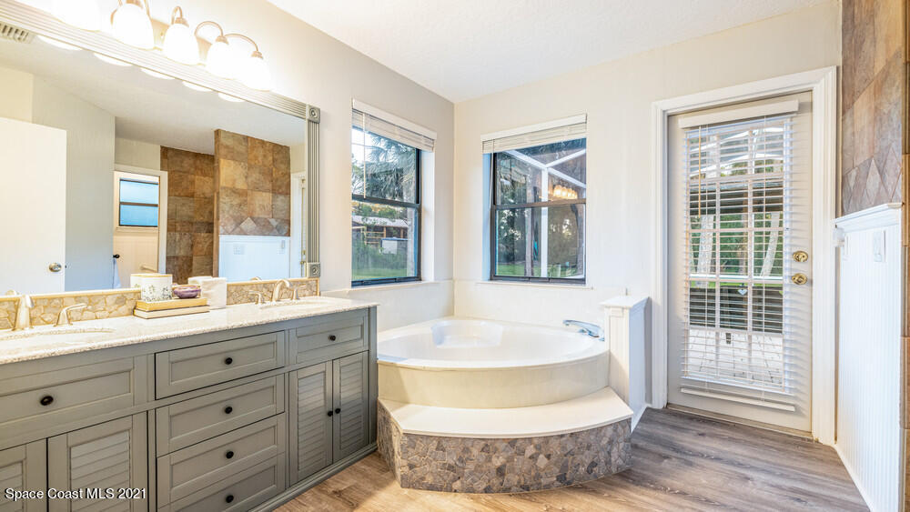 4211 Mustang Road Melbourne, FL 32934 - Photo 29 of 61 052_master_bathroom_view_i