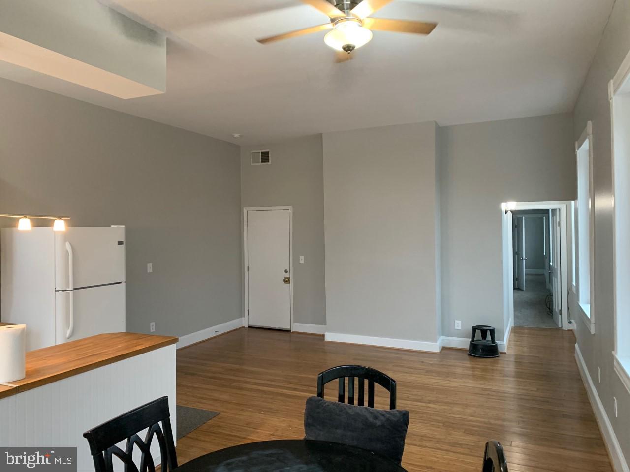 43 South Stricker Street Baltimore, MD 21223 - Photo 14 of 37 Unit 2 Living Room