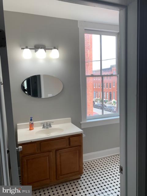 43 South Stricker Street Baltimore, MD 21223 - Photo 17 of 37 Unit 2 Bath