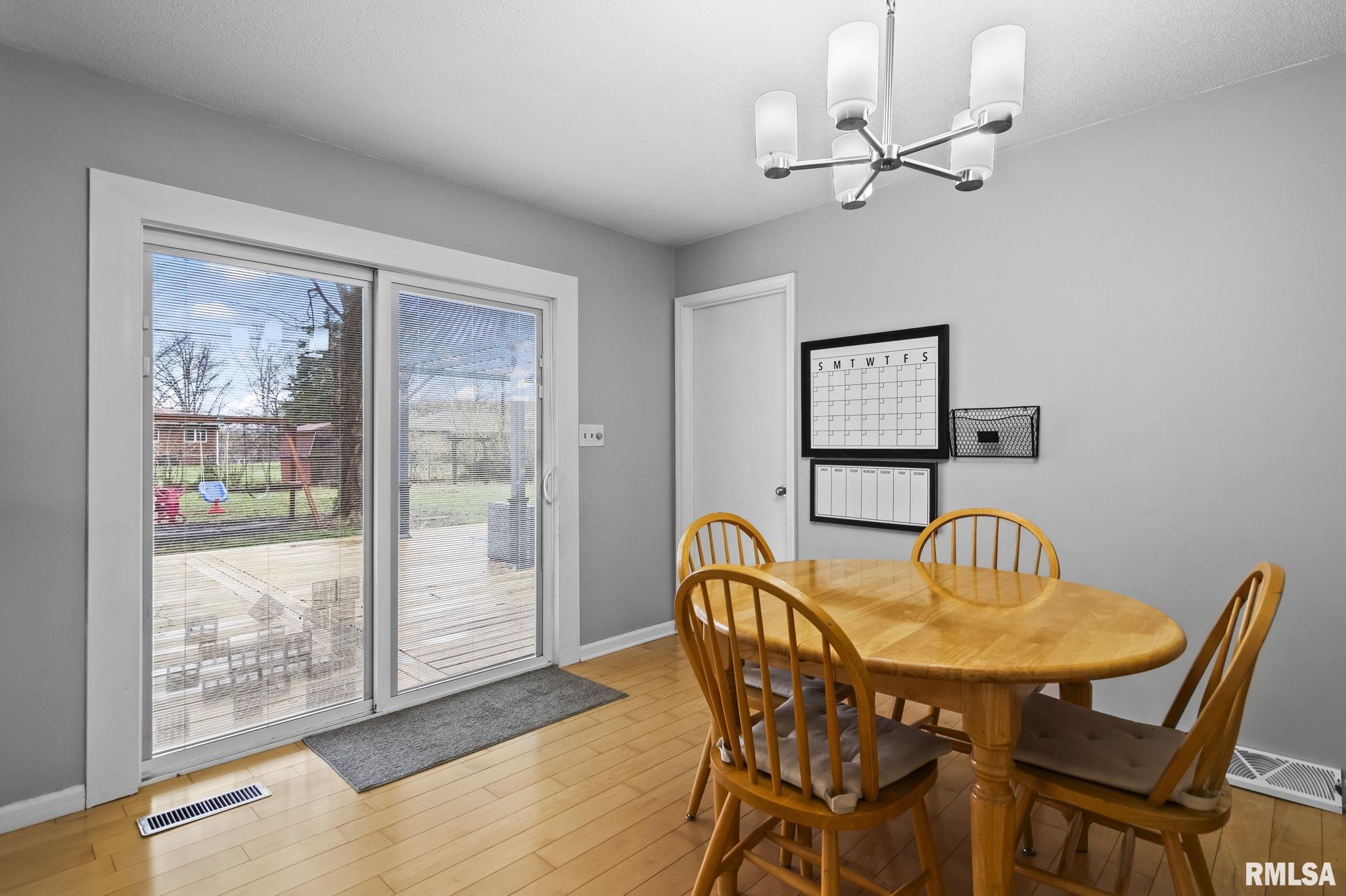 8 Arabian Trail Springfield, IL 62702 - Photo 11 of 37