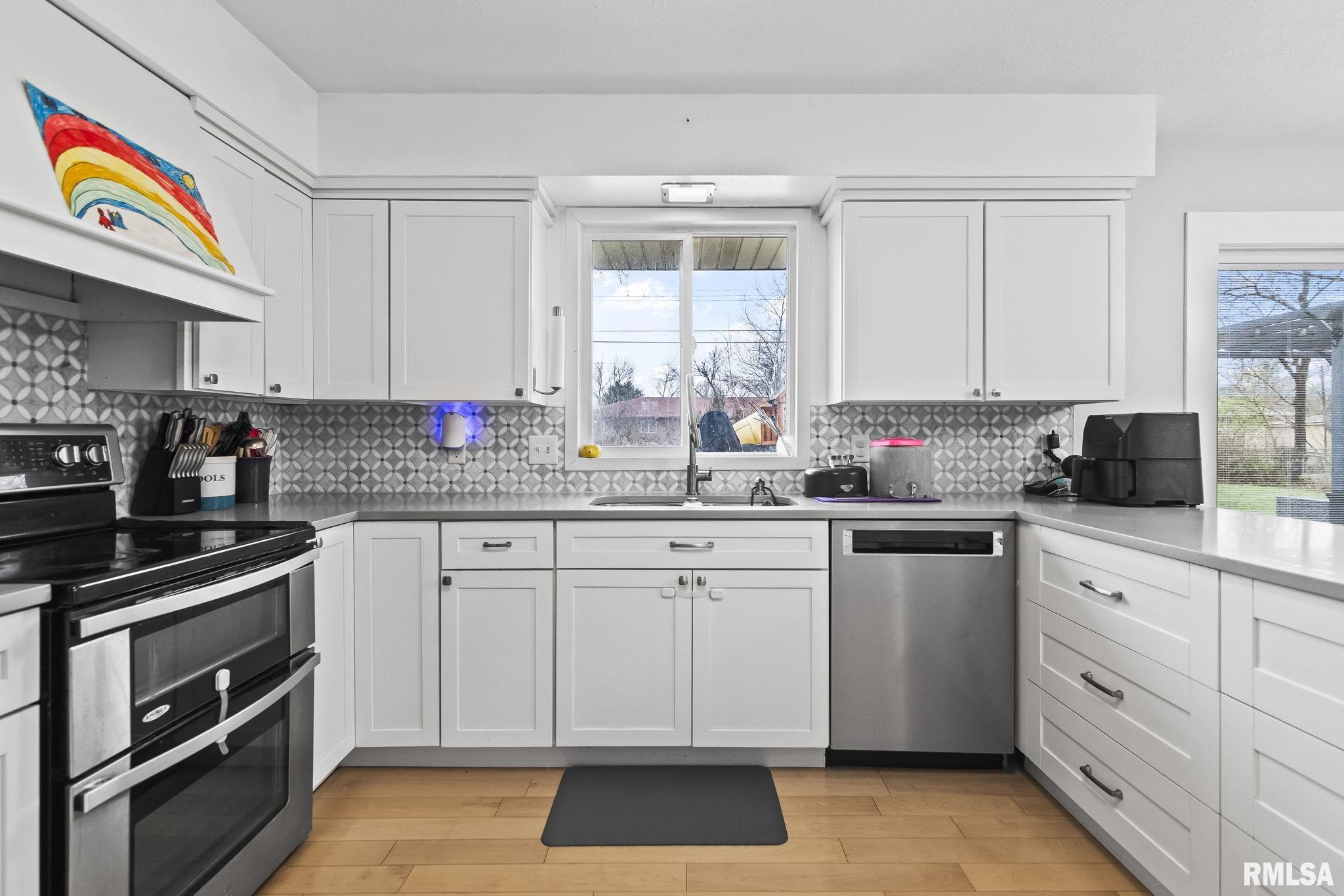 8 Arabian Trail Springfield, IL 62702 - Photo 13 of 37