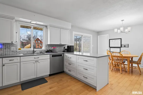 $269,900 | 8 Arabian Trail, Springfield, IL 62702