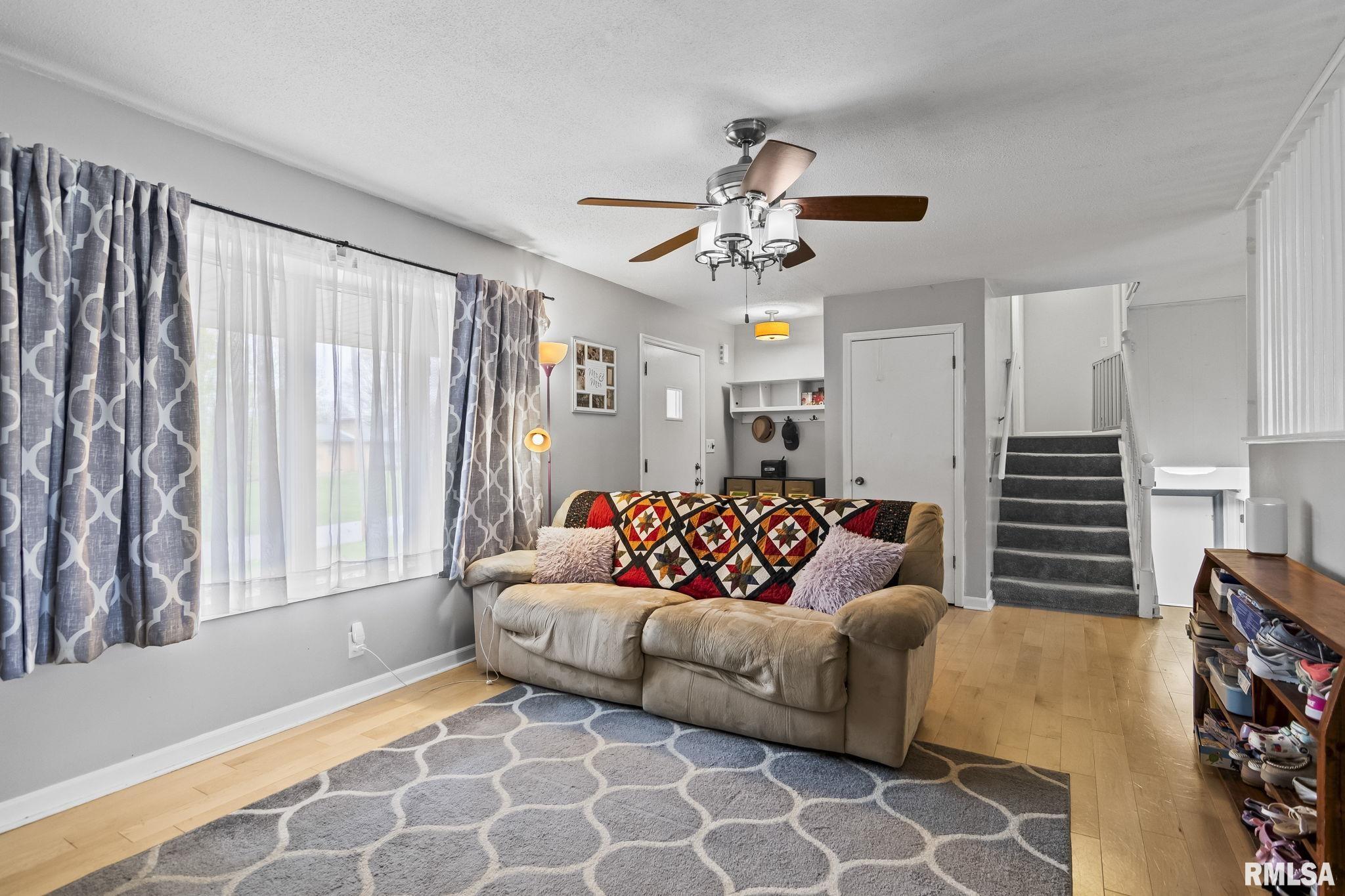 8 Arabian Trail Springfield, IL 62702 - Photo 5 of 37