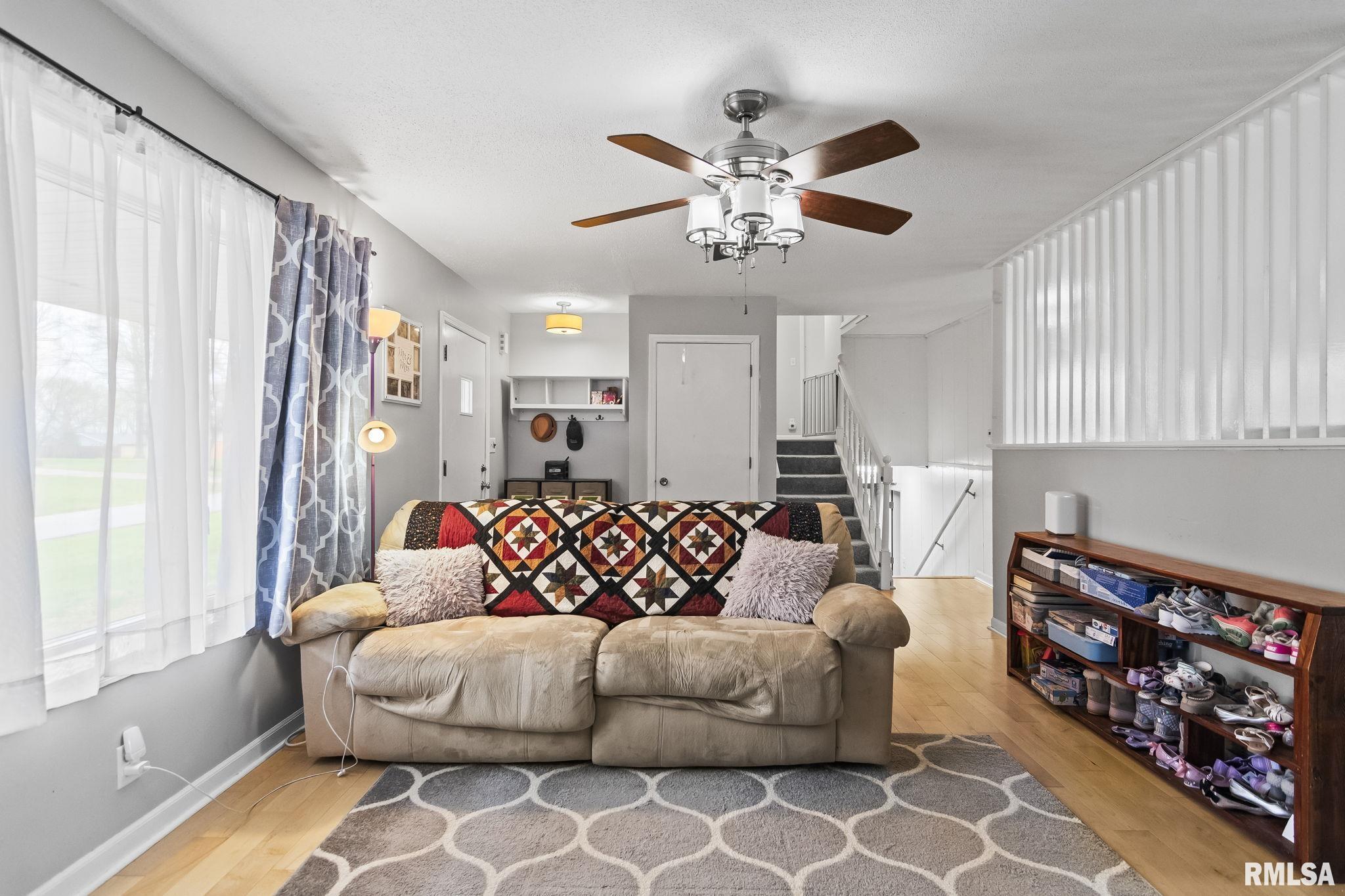 8 Arabian Trail Springfield, IL 62702 - Photo 6 of 37