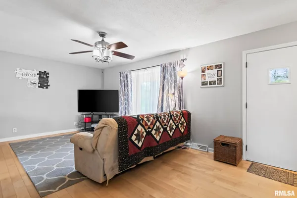 $269,900 | 8 Arabian Trail, Springfield, IL 62702