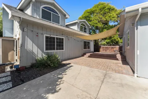 $1,898,000 | 4 Athlone Way, Menlo Park, CA 94025