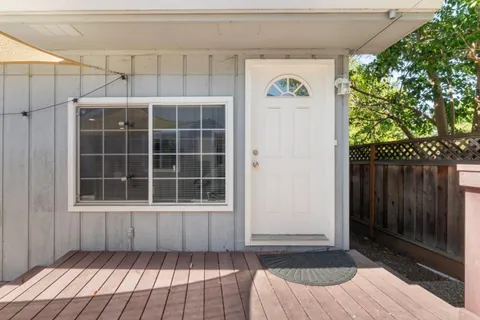 $1,898,000 | 4 Athlone Way, Menlo Park, CA 94025