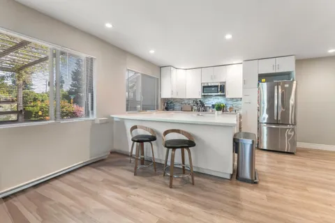 $1,898,000 | 4 Athlone Way, Menlo Park, CA 94025