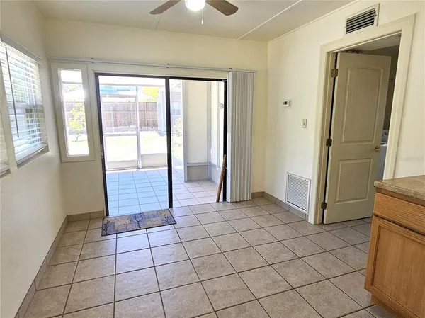 $2,500 | 323 Palmetto Road West, Nokomis, FL 34275