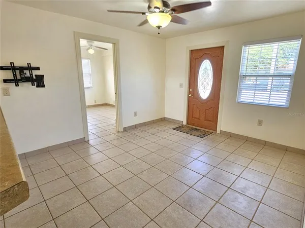 $2,500 | 323 Palmetto Road West, Nokomis, FL 34275