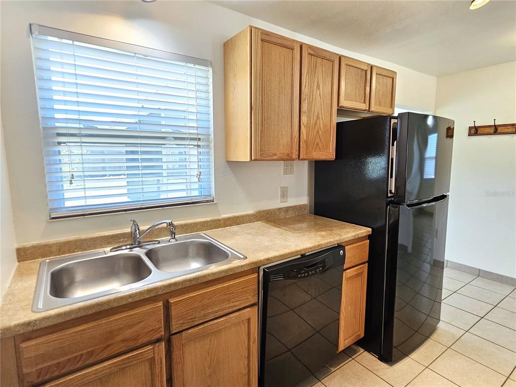 323 Palmetto Road West Nokomis, FL 34275 - Photo 8 of 33