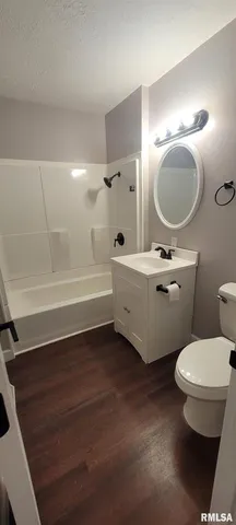 $210,000 | 18065 East Illinois Highway, Opdyke, IL 62872