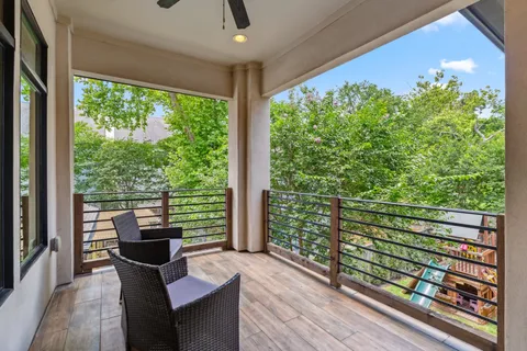 $1,250,000 | 815 East 27th Street, Houston, TX 77009