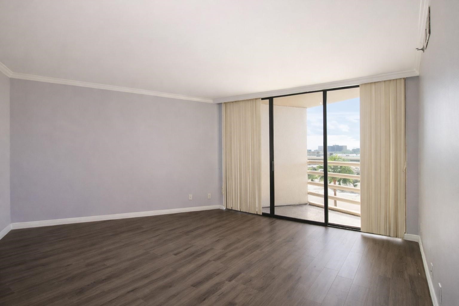 3525 Sage Road, Unit 718 Houston, TX 77056 - Photo 12 of 26 Gallery Image 12