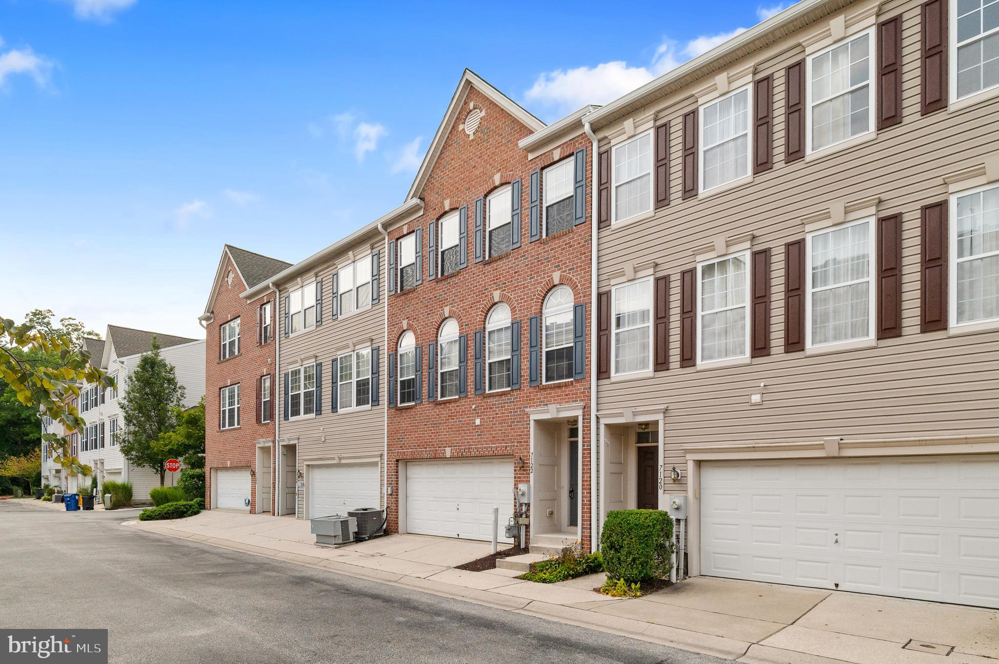 7122 Silverleaf Oak Road, Unit 227 Elkridge, MD 21075 - Photo 43 of 55 a front view of a building