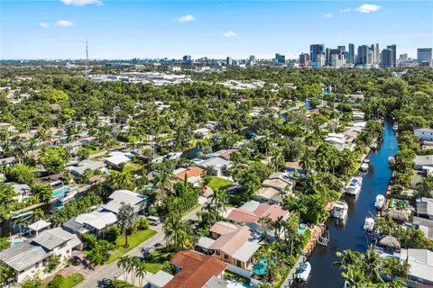 $1,150,000 | 1625 Southwest 5th Court, Fort Lauderdale, FL 33312