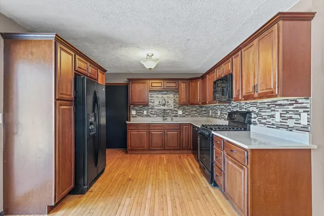 $245,000 | 411 Weathering Drive, Mahomet, IL 61853