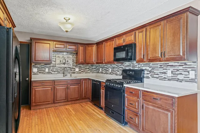 $245,000 | 411 Weathering Drive, Mahomet, IL 61853