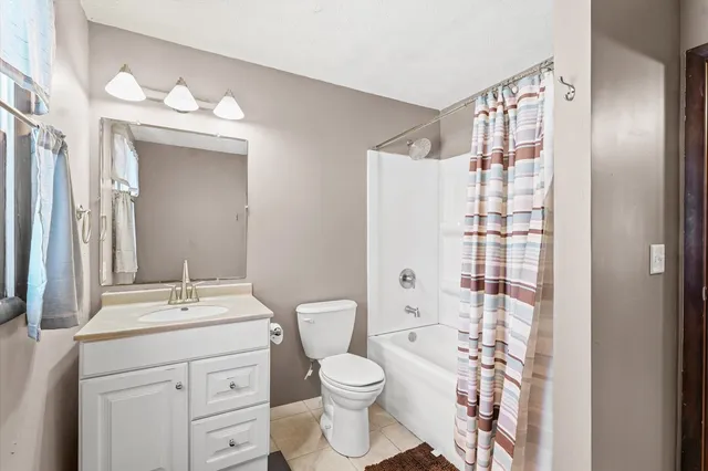 $245,000 | 411 Weathering Drive, Mahomet, IL 61853