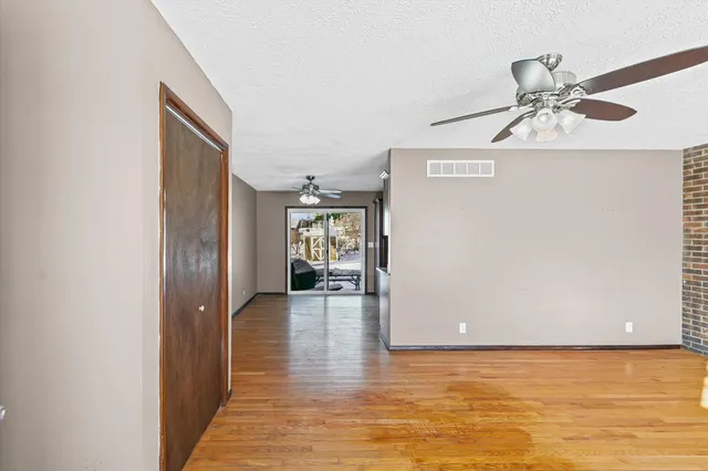 $245,000 | 411 Weathering Drive, Mahomet, IL 61853