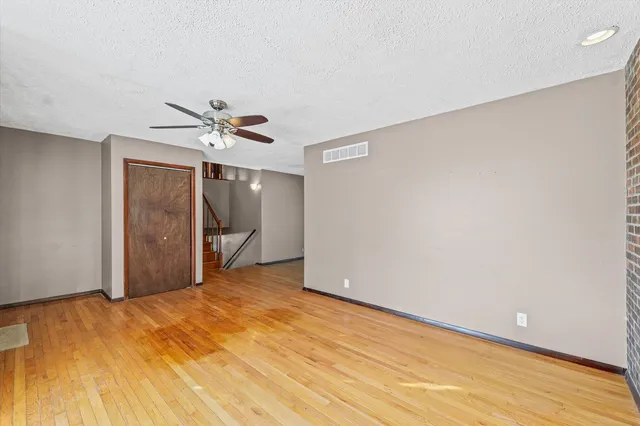 $245,000 | 411 Weathering Drive, Mahomet, IL 61853