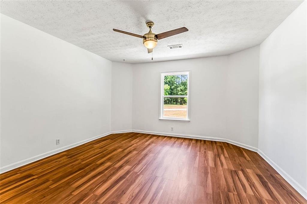 135 Dixie Lane Covington, GA 30014 - Photo 14 of 23