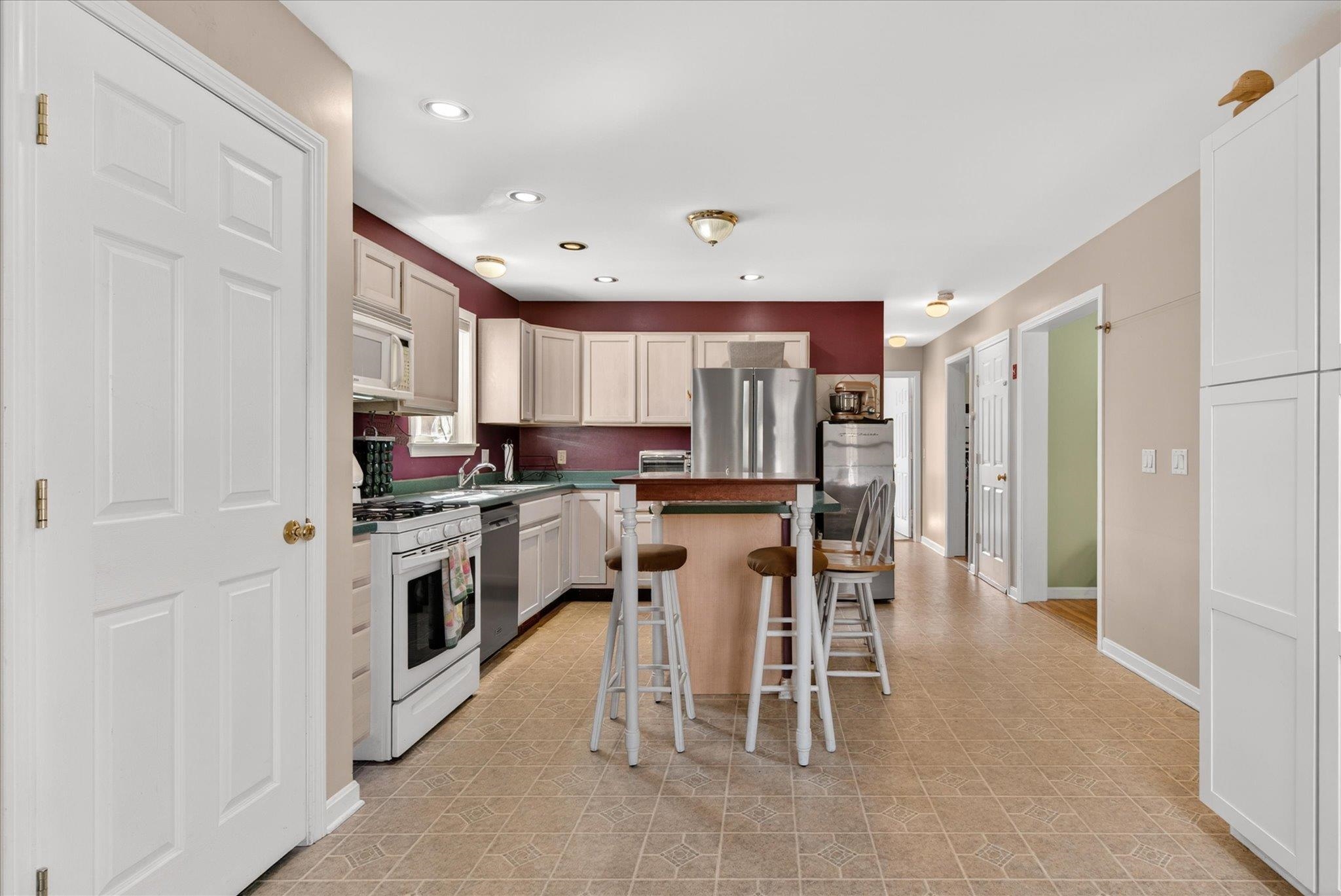 110 Sarahs Way Middlebury, VT 05753 - Photo 11 of 59