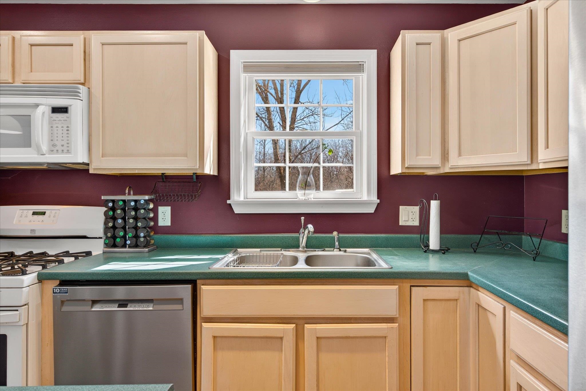 110 Sarahs Way Middlebury, VT 05753 - Photo 13 of 59