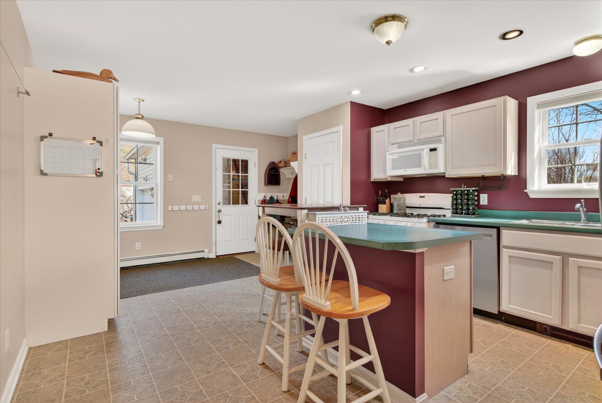 110 Sarahs Way Middlebury, VT 05753 - Photo 14 of 59