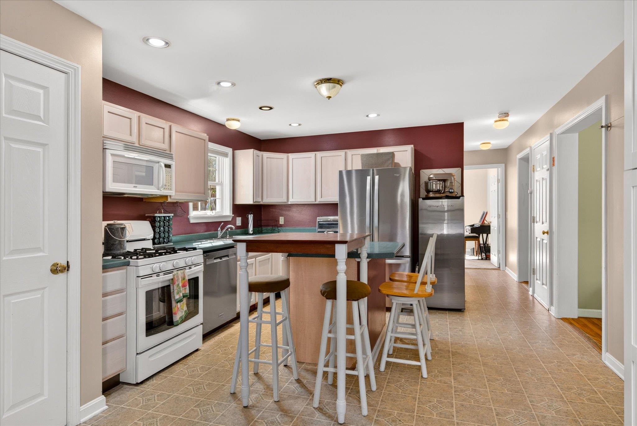 110 Sarahs Way Middlebury, VT 05753 - Photo 10 of 59