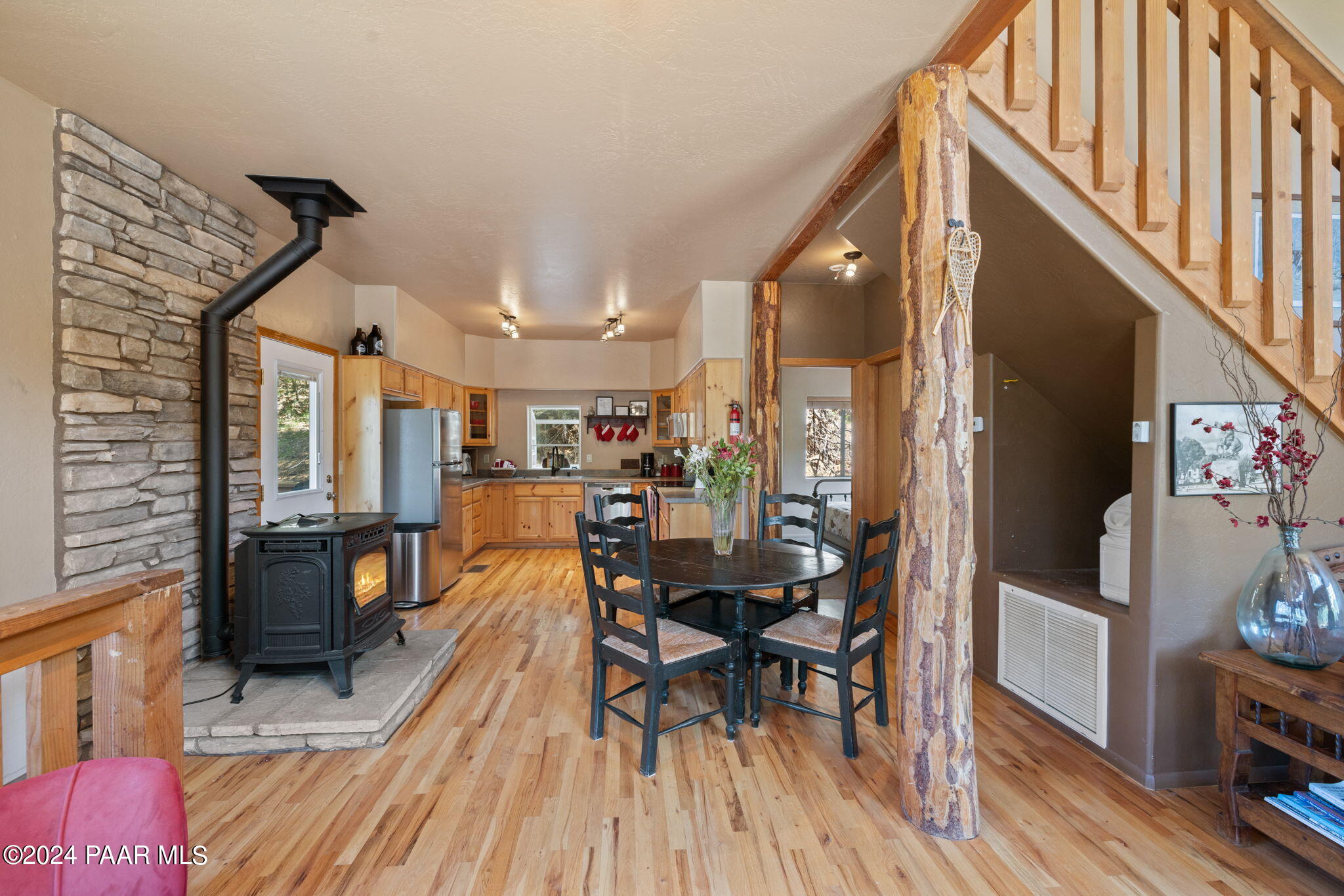 2980 Bluff Road Prescott, AZ 86303 - Photo 11 of 38 19-Dining Room