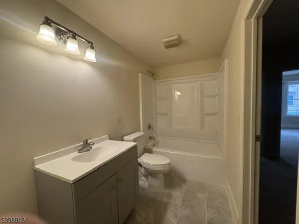 $1,700 | 35 Main Street, Sussex, NJ 07461