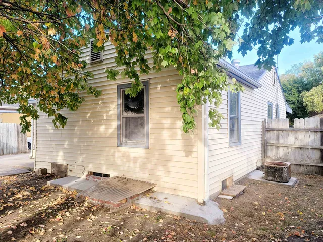 $120,000 | 2525 North Salina Avenue, Wichita, KS 67204