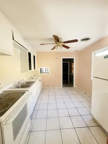 $120,000 | 2525 North Salina Avenue, Wichita, KS 67204