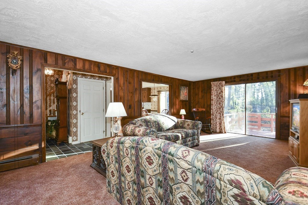 26 Forest Road Acton, MA 01720 - Photo 4 of 37 Gallery Image 4