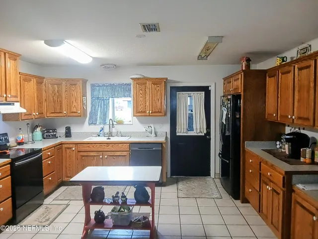 $270,000 | 115 Crestwood Drive, Interlachen, FL 32148