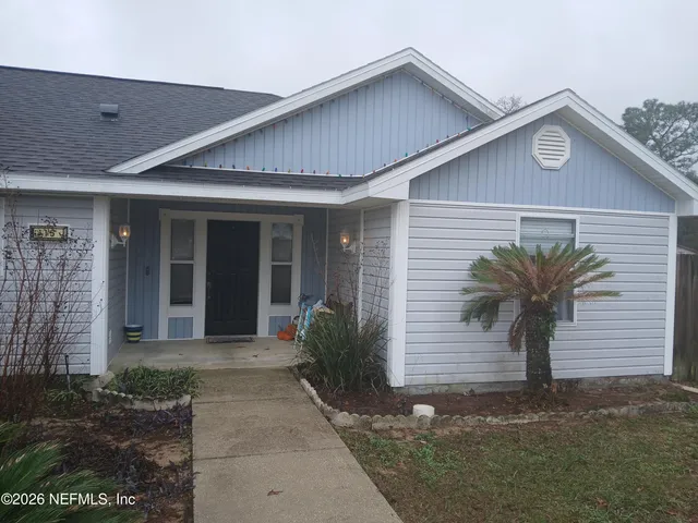 $270,000 | 115 Crestwood Drive, Interlachen, FL 32148