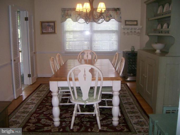 237 Stanmore Road Baltimore, MD 21212 - Photo 11 of 15 Dining Room