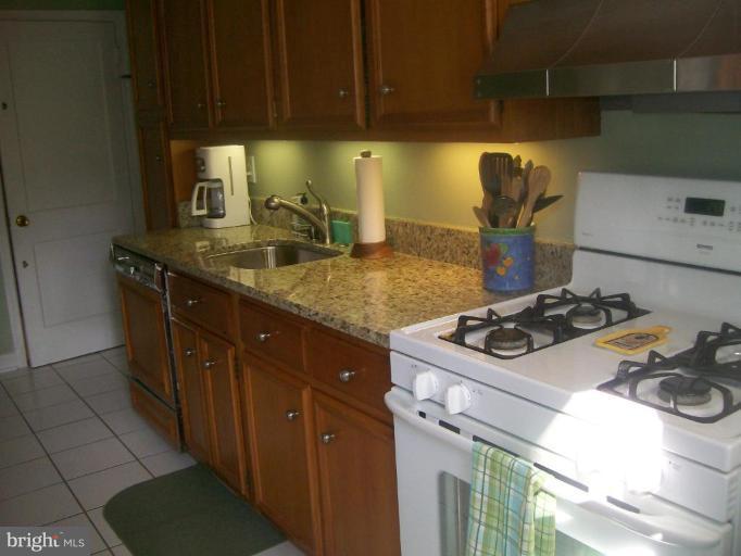 237 Stanmore Road Baltimore, MD 21212 - Photo 14 of 15 Kitchen #2