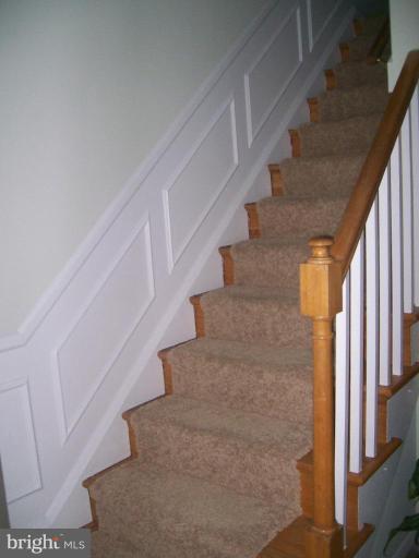 237 Stanmore Road Baltimore, MD 21212 - Photo 6 of 15 Staircase