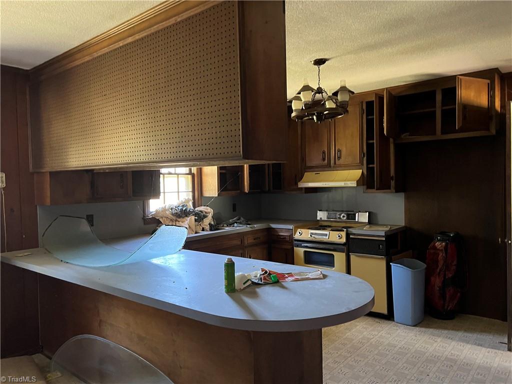 2970 Red Brush Road Mount Airy, NC 27030 - Photo 10 of 23 Gallery Image 10