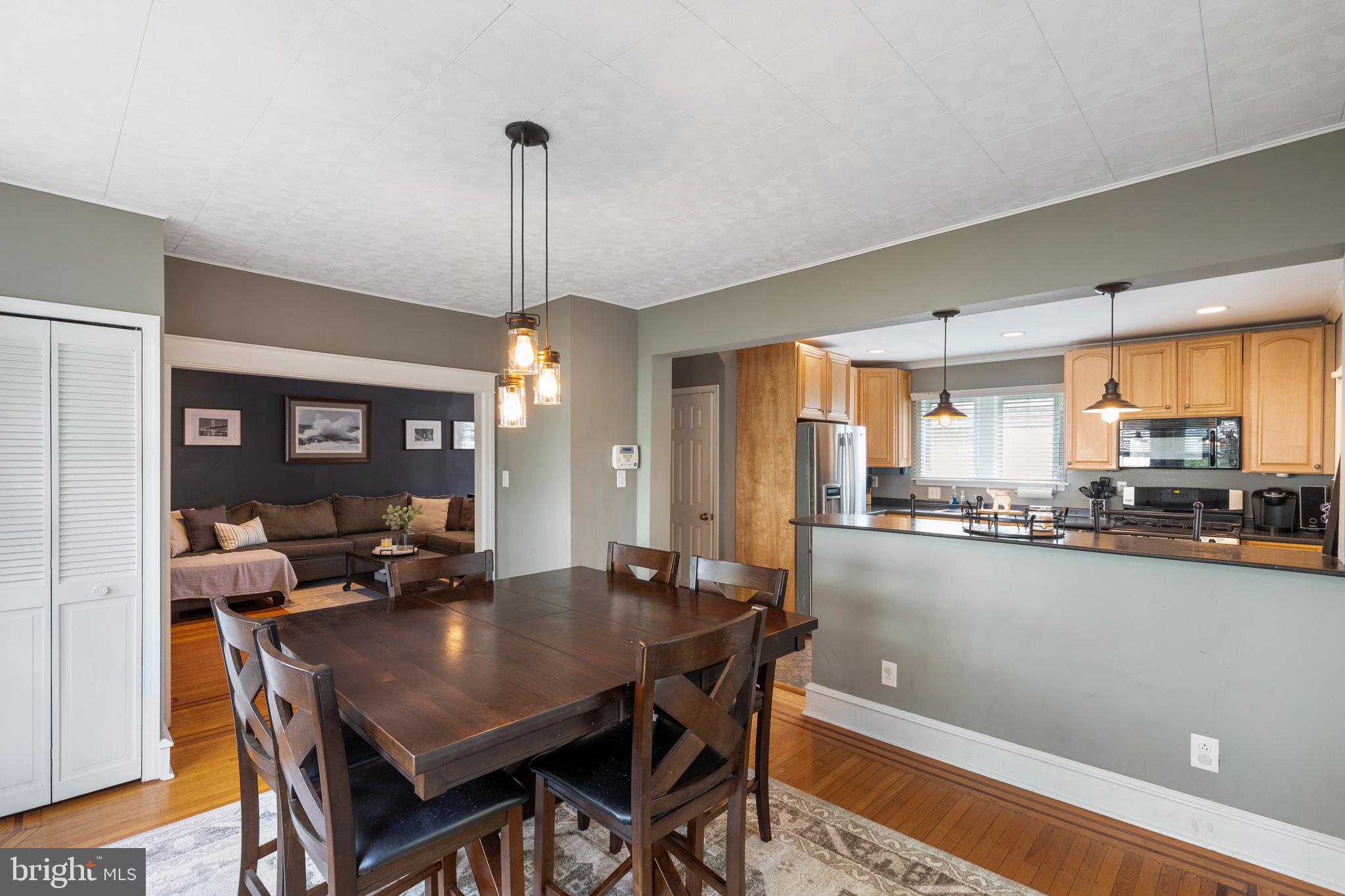 312 South State Road Upper Darby, PA 19082 - Photo 7 of 37 a dining room with furniture a chandelier and window
