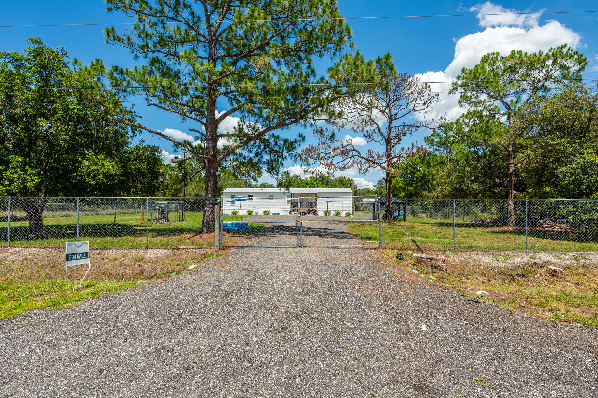 625 North Verda Street Clewiston, FL 33440 - Photo 3 of 22 2