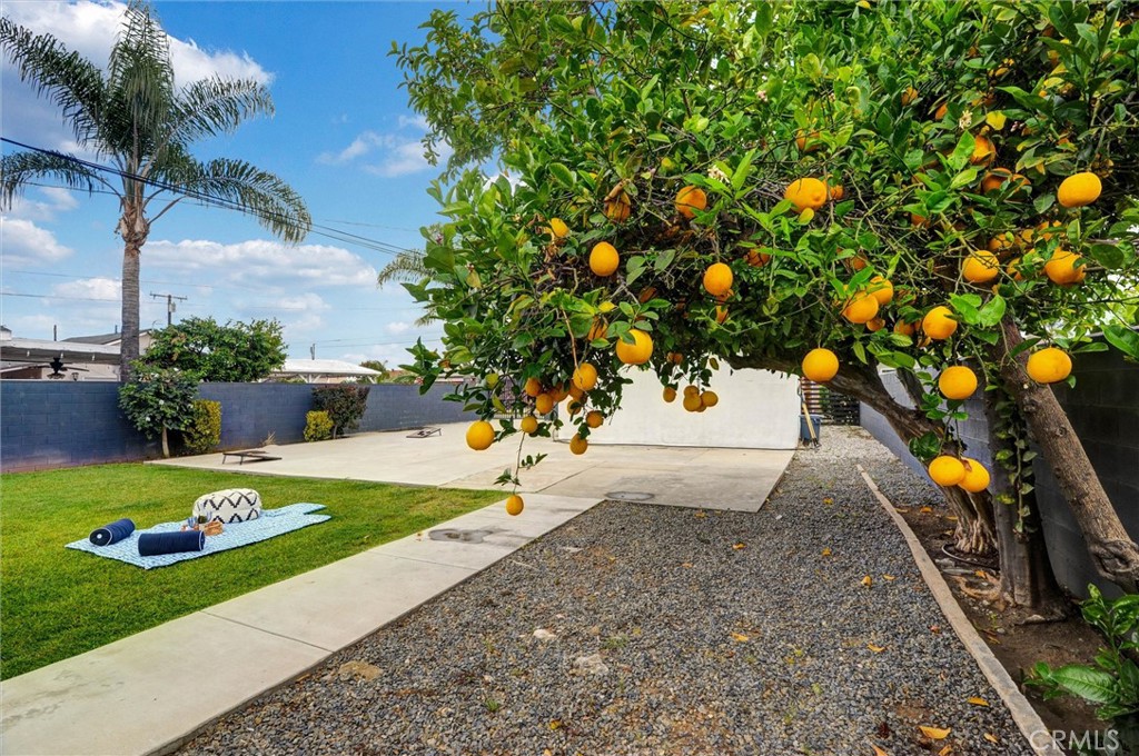 929 North Sunset Avenue Azusa, CA 91702 - Photo 27 of 30