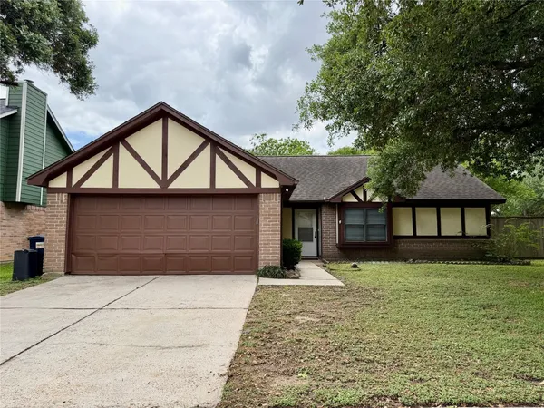 $1,780 | 19335 Diversion Drive, Tomball, TX 77375
